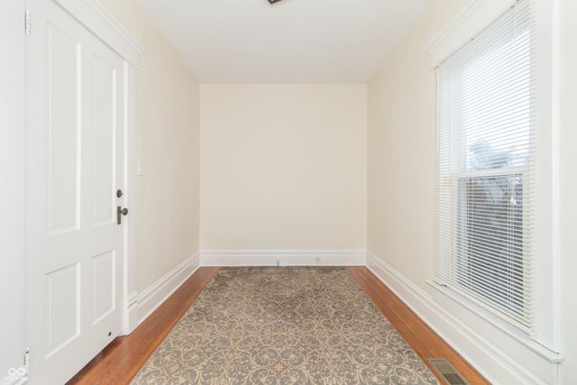 621 N State Street, Greenfield, IN 46140