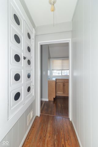 621 N State Street, Greenfield, IN 46140