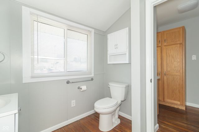 621 N State Street, Greenfield, IN 46140