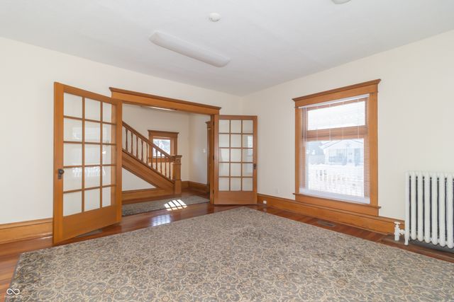 621 N State Street, Greenfield, IN 46140