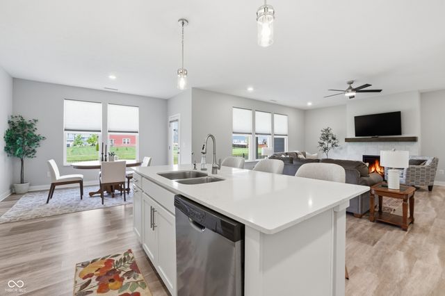 20070 Willenhall Way, Westfield, IN 46074
