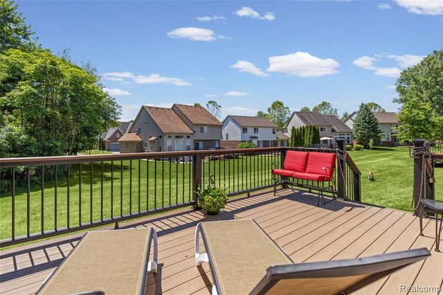 30289 Berghway Trail, Warren, MI 48092