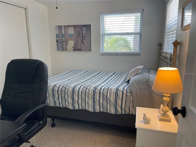 2904 AVENUE B, Bradenton Beach, FL 34217