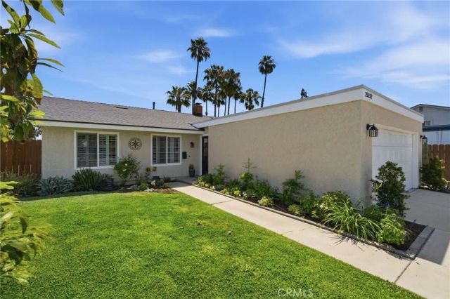 25152 La Suen, Laguna Hills, CA 92653
