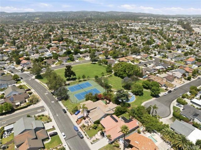 25152 La Suen, Laguna Hills, CA 92653