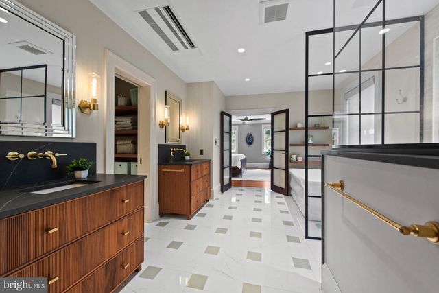 504 OVERHILL RD, Baltimore, MD 21210