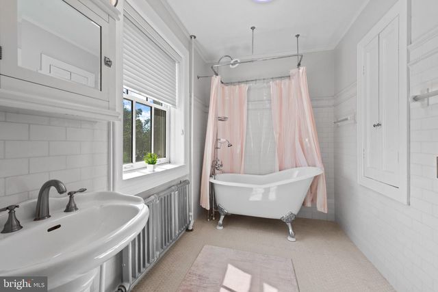 504 OVERHILL RD, Baltimore, MD 21210