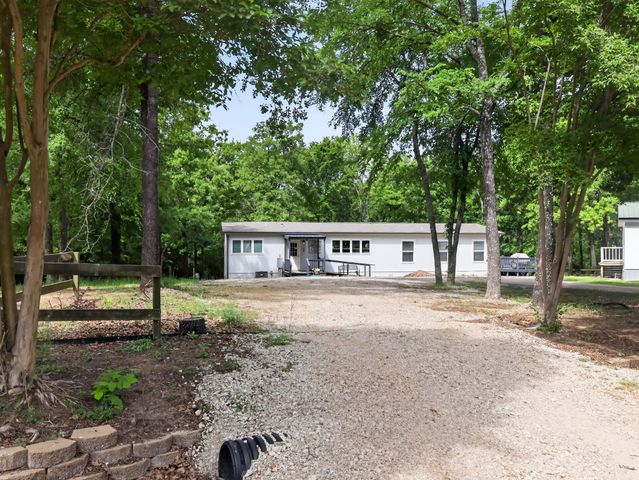 169 Broken Bow Lane, Quitman, TX 75783