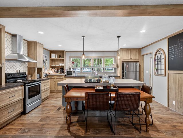 169 Broken Bow Lane, Quitman, TX 75783