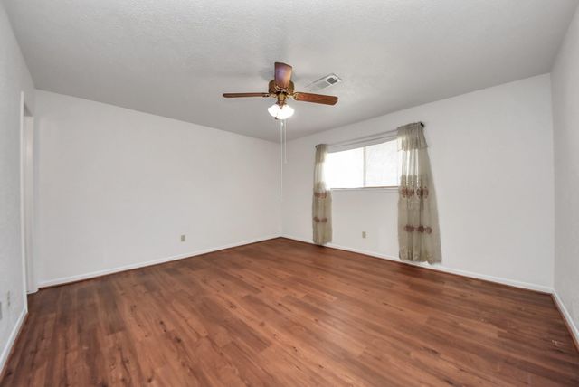 5316 Lorraine Drive, Baytown, TX 77521