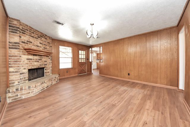 5316 Lorraine Drive, Baytown, TX 77521