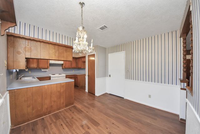 5316 Lorraine Drive, Baytown, TX 77521