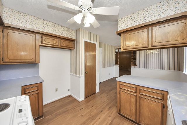 5316 Lorraine Drive, Baytown, TX 77521