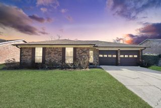 5316 Lorraine Drive, Baytown, TX 77521