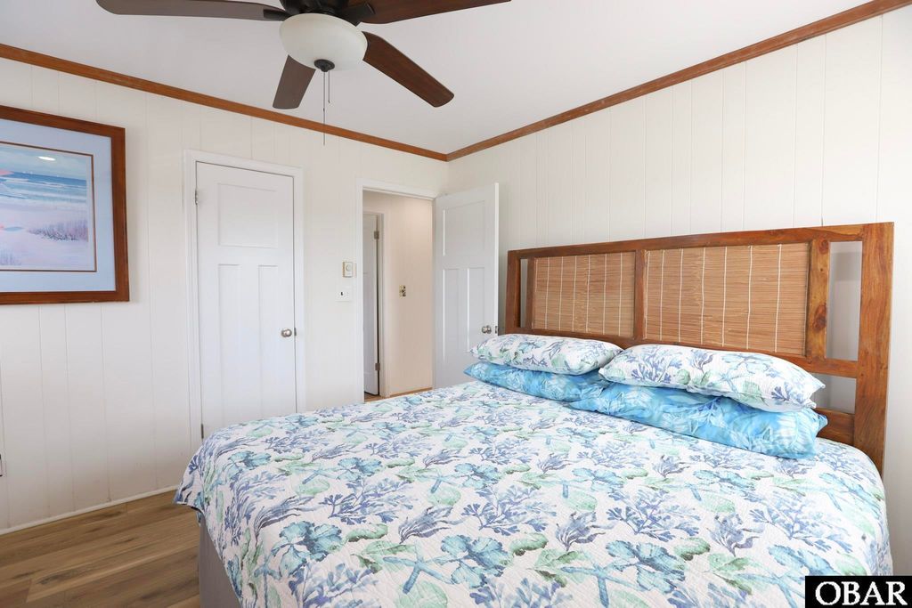 Image 14 of property listing at 4811 Lindbergh Avenue, Kitty Hawk, NC 27949