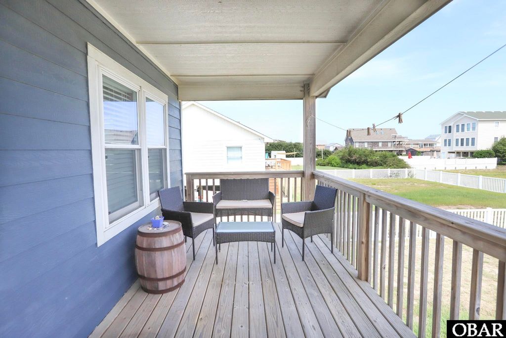 Image 21 of property listing at 4811 Lindbergh Avenue, Kitty Hawk, NC 27949