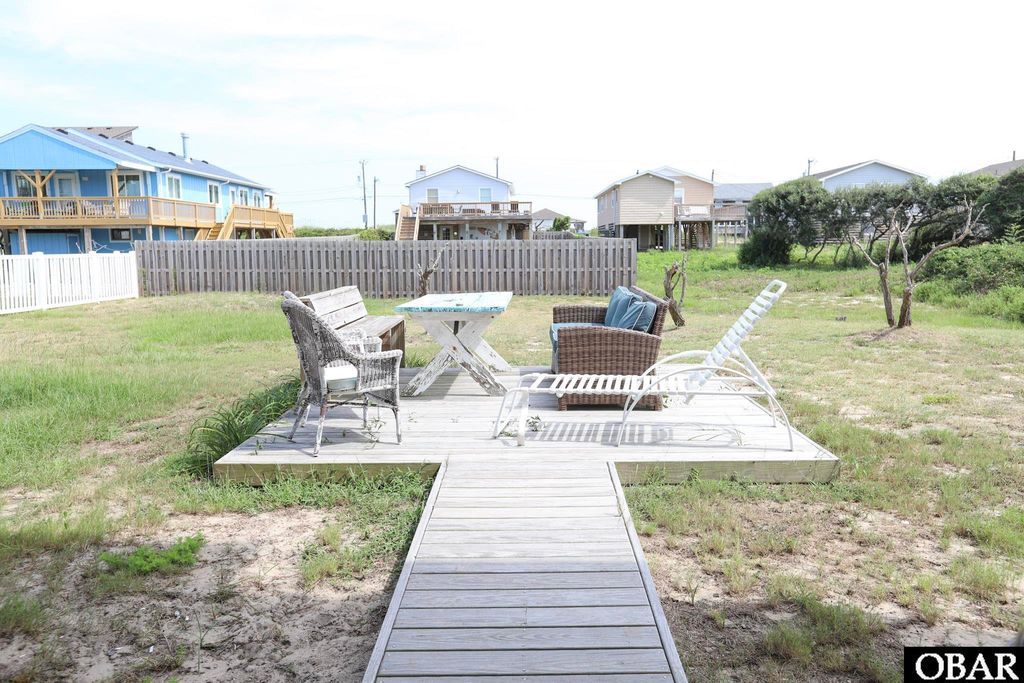 Image 25 of property listing at 4811 Lindbergh Avenue, Kitty Hawk, NC 27949