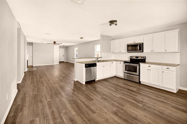 8704 Swan Park Drive, Denton, TX 76210