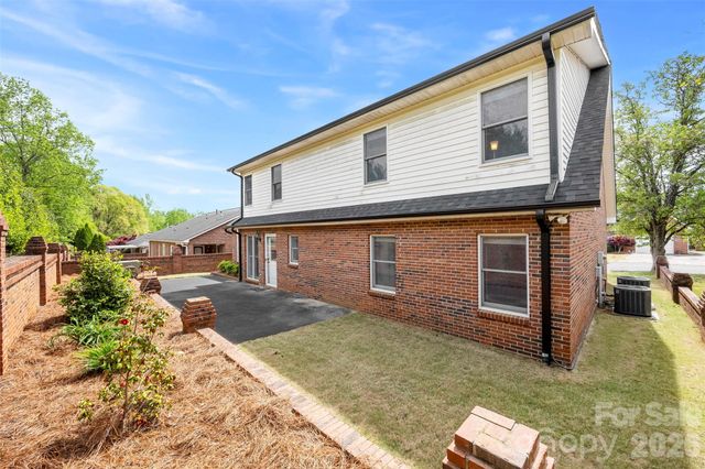 1940 Wexford Court, Gastonia, NC 28054