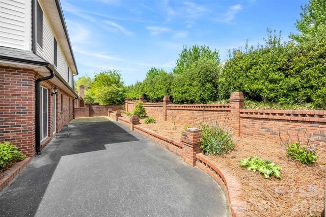 1940 Wexford Court, Gastonia, NC 28054