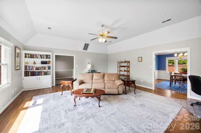 1940 Wexford Court, Gastonia, NC 28054