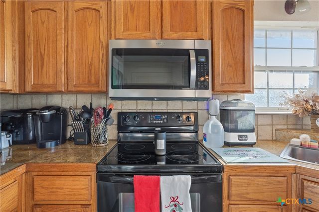 1208 Baldridge Drive, Gatesville, TX 76528