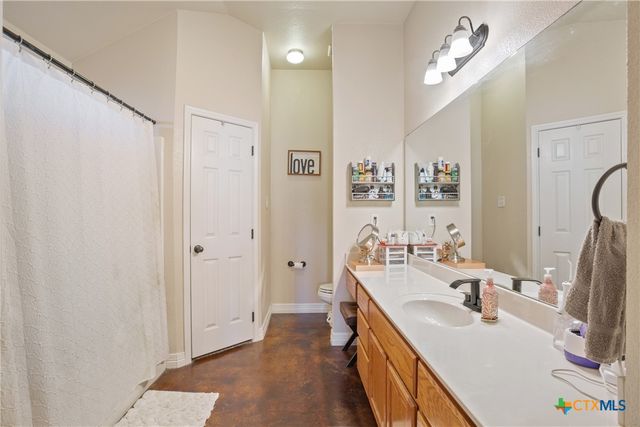 1208 Baldridge Drive, Gatesville, TX 76528