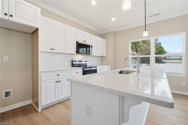 2816 Pleasant AVE, Norfolk, VA 23518