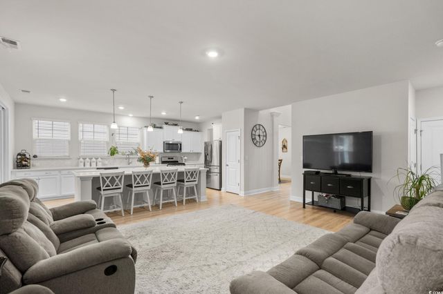 3274 Moss Bridge Ln., Myrtle Beach, SC 29579