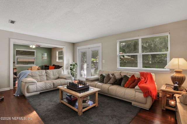 5556 GROVE Avenue, Jacksonville, FL 32211