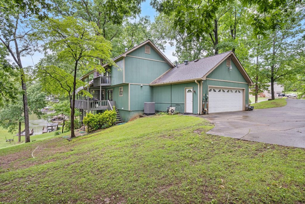 7321 Coastal Drive, Harrison, TN 37341