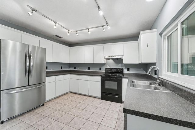 14806 MORNING DRIVE, Lutz, FL 33559