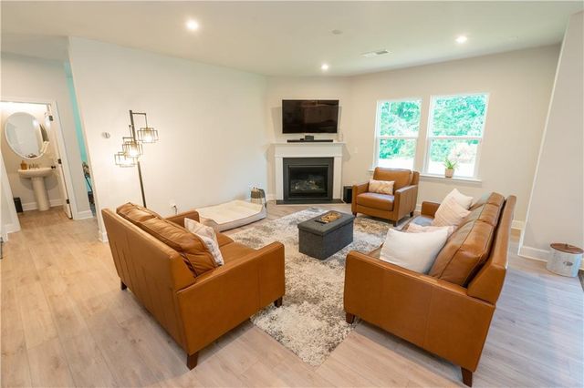 1376 Maston Road, Auburn, GA 30011