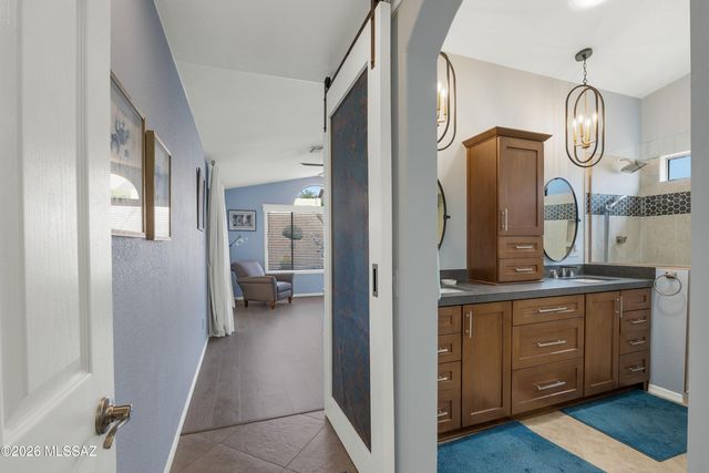 63394 E Desert Crest Drive, Tucson, AZ 85739