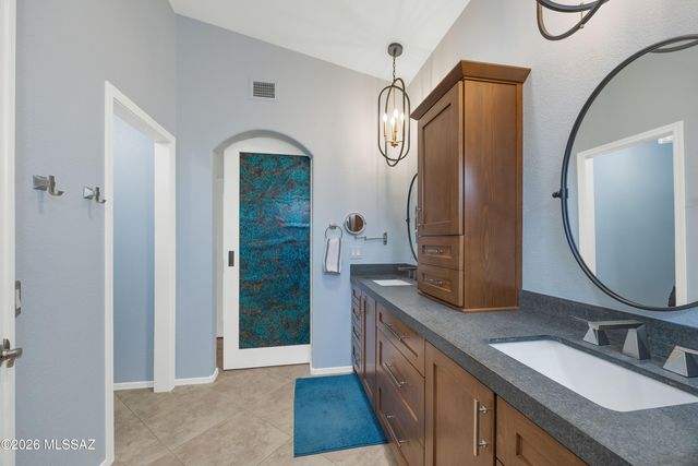 63394 E Desert Crest Drive, Tucson, AZ 85739