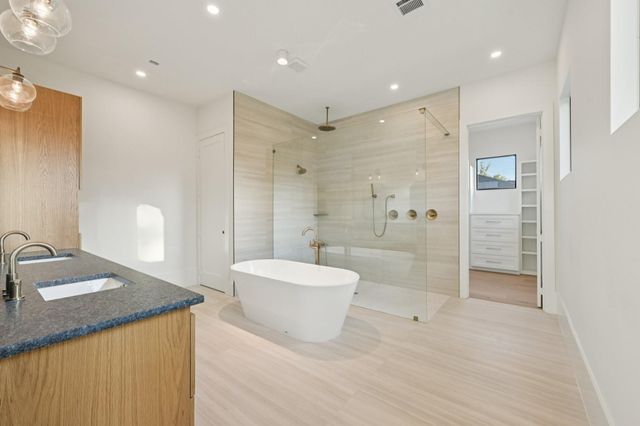 1211 Bay Oaks Road, Houston, TX 77008