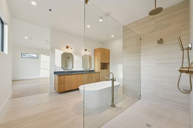 1211 Bay Oaks Road, Houston, TX 77008