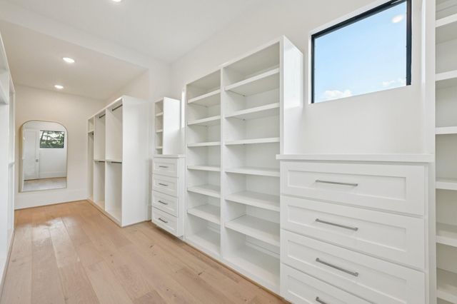 1211 Bay Oaks Road, Houston, TX 77008