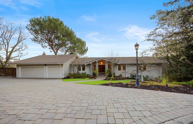 670 Logan Ln, Danville, CA 94526
