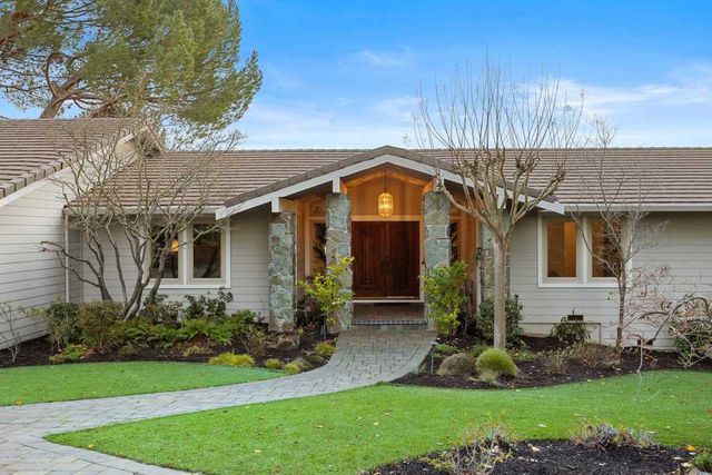 670 Logan Ln, Danville, CA 94526