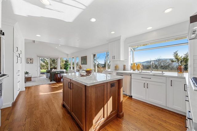 670 Logan Ln, Danville, CA 94526