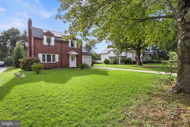 31 FENWICK DR, Carneys Point, NJ 08069