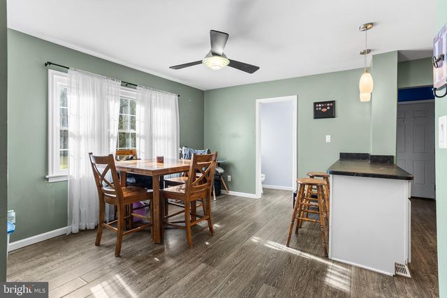 31 FENWICK DR, Carneys Point, NJ 08069