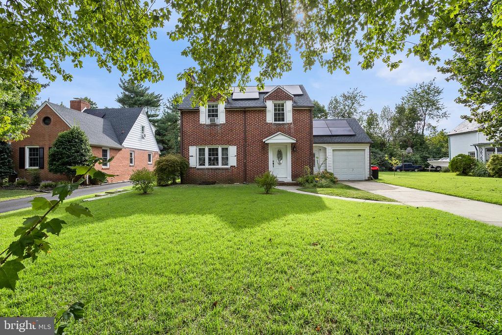 31 FENWICK DR, Carneys Point, NJ 08069 — exterior