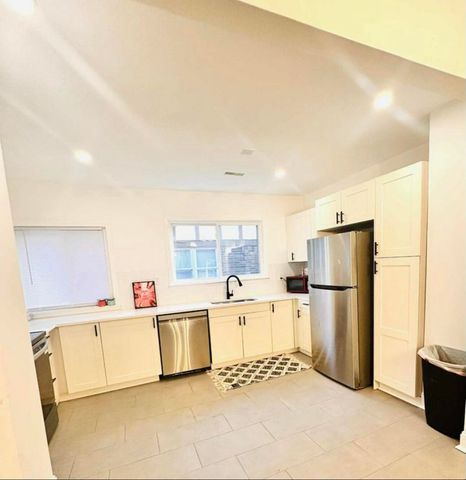 16796 Greenlawn Street, Detroit, MI 48221