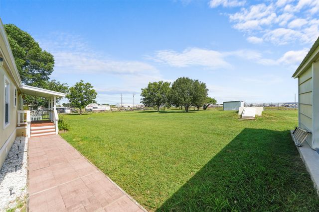 542 Private Road 4906, Haslet, TX 76052