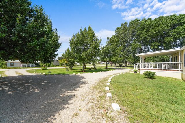 542 Private Road 4906, Haslet, TX 76052