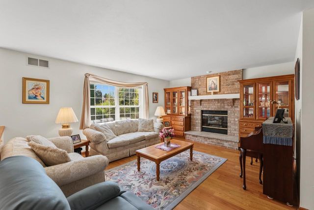 6457 NORFOLK LANE, Racine, WI 53406