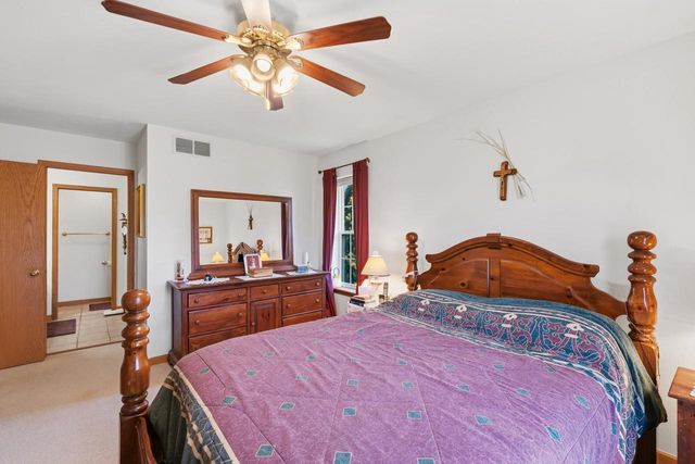 6457 NORFOLK LANE, Racine, WI 53406