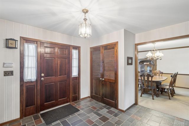 30 White Birch Circle, Miller Place, NY 11764